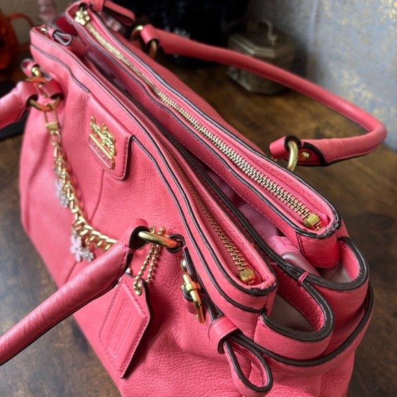 Coach Madison Kara Carryall Bag in Peony - Picture 7 of 14